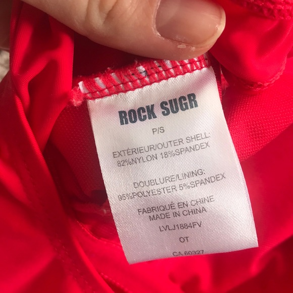 One piece rouge - Picture 5 of 7